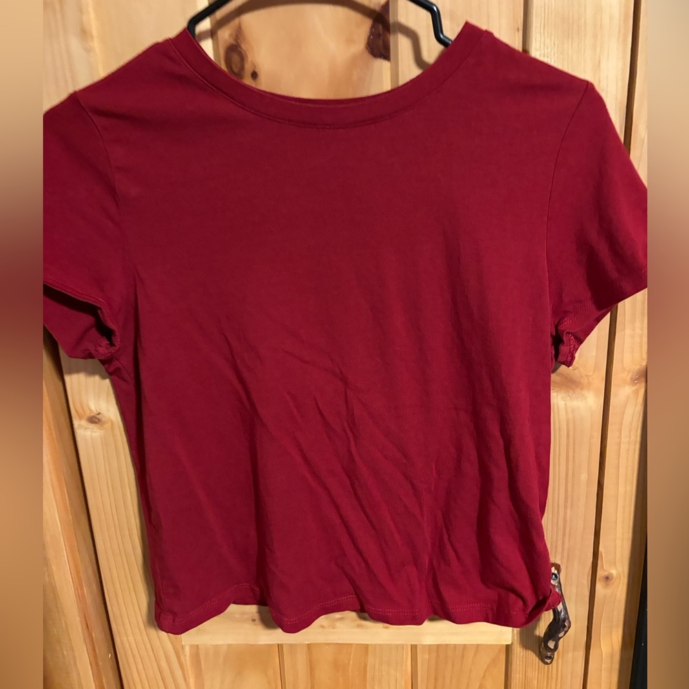 Old navy tee